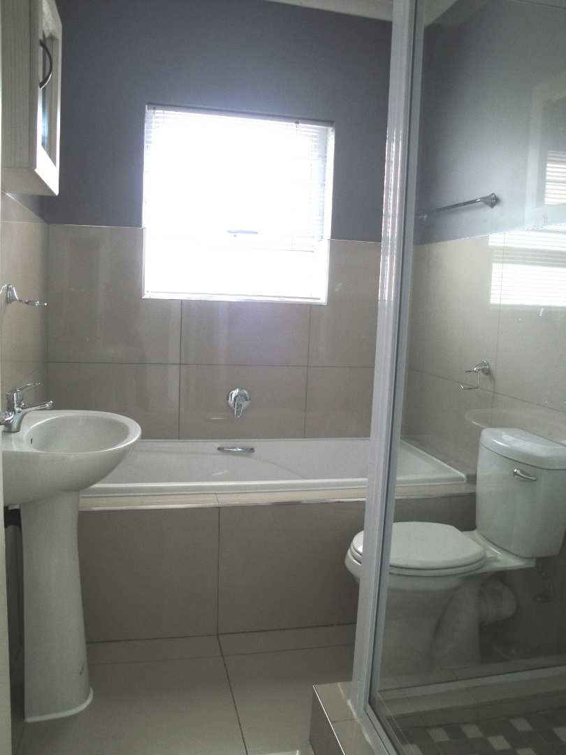 To Let 2 Bedroom Property for Rent in Westering Eastern Cape